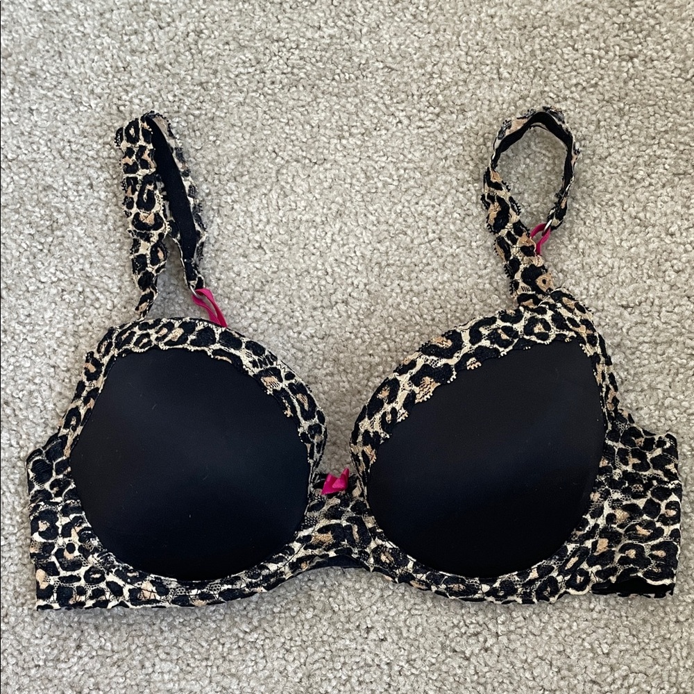 PINK VS Lace Wing Demi Bra